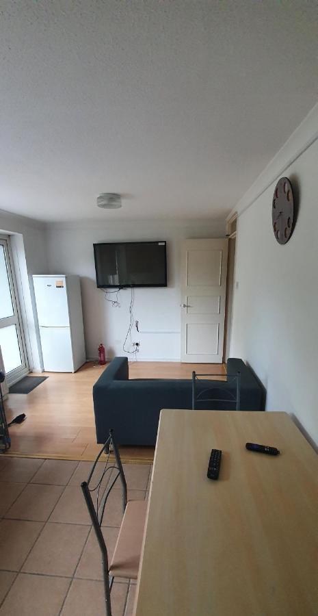 Spacious&Serene Stay near Milton Keynes centre Willen Exterior foto