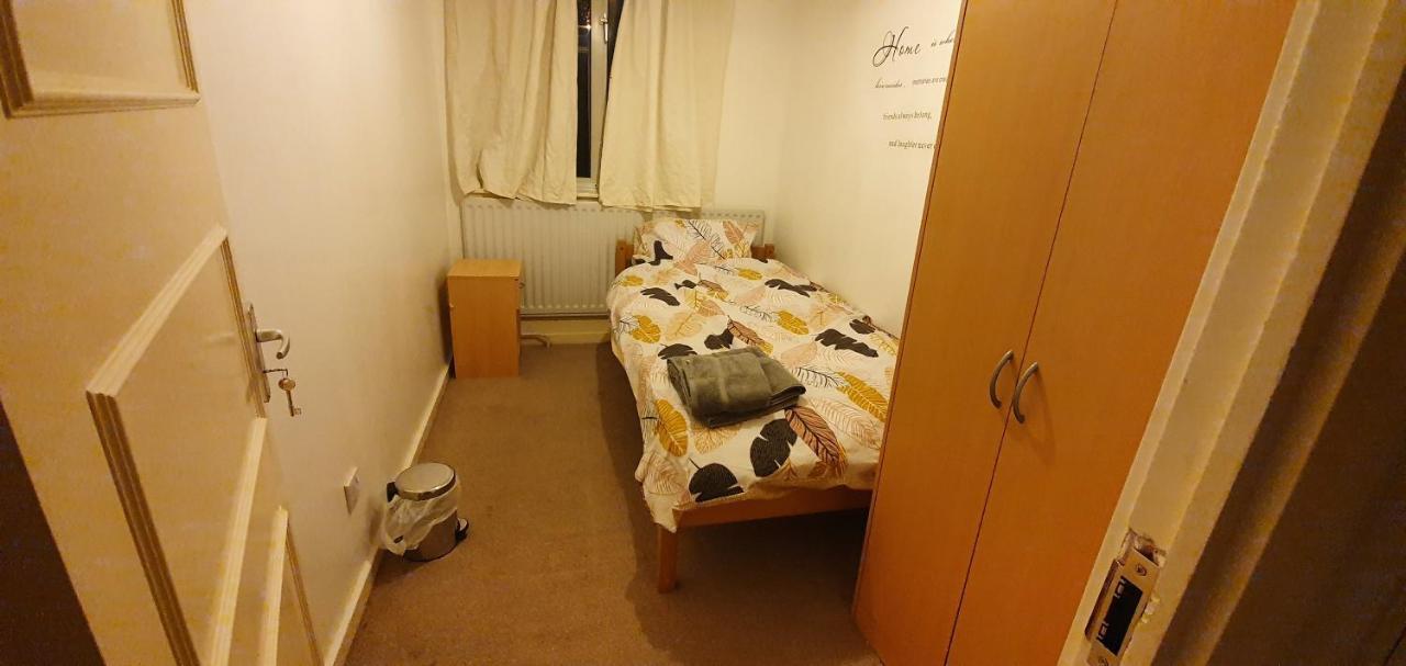 Spacious&Serene Stay near Milton Keynes centre Willen Exterior foto