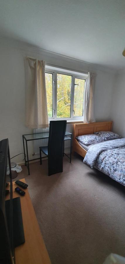 Spacious&Serene Stay near Milton Keynes centre Willen Exterior foto